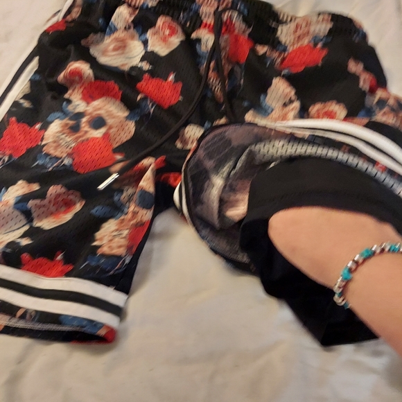 Mesh Shorts - Picture 3 of 3